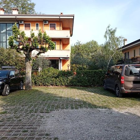 Casa Lugana 9 - Monolocale Con Piscina Fronte Lago Сірміоне Екстер'єр фото