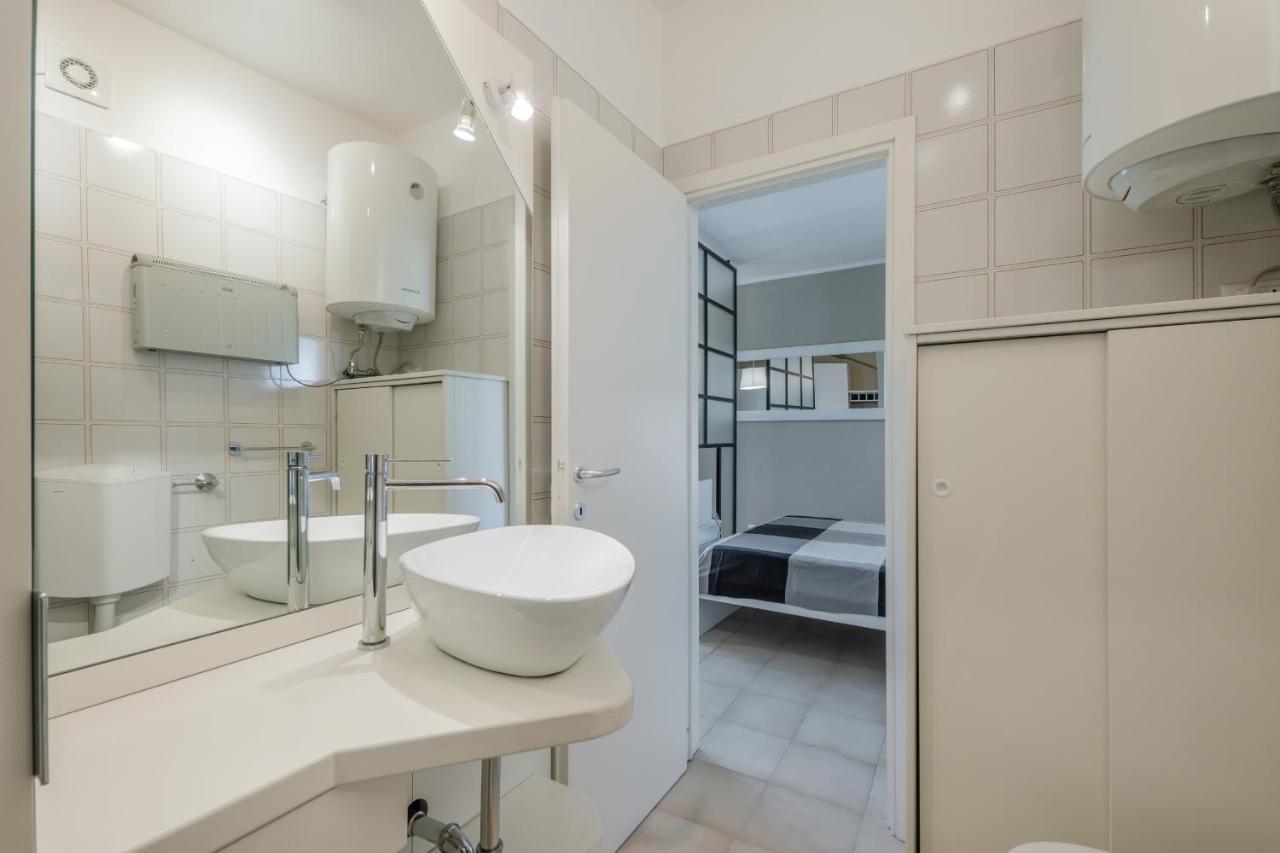 Casa Lugana 9 - Monolocale Con Piscina Fronte Lago Сірміоне Екстер'єр фото