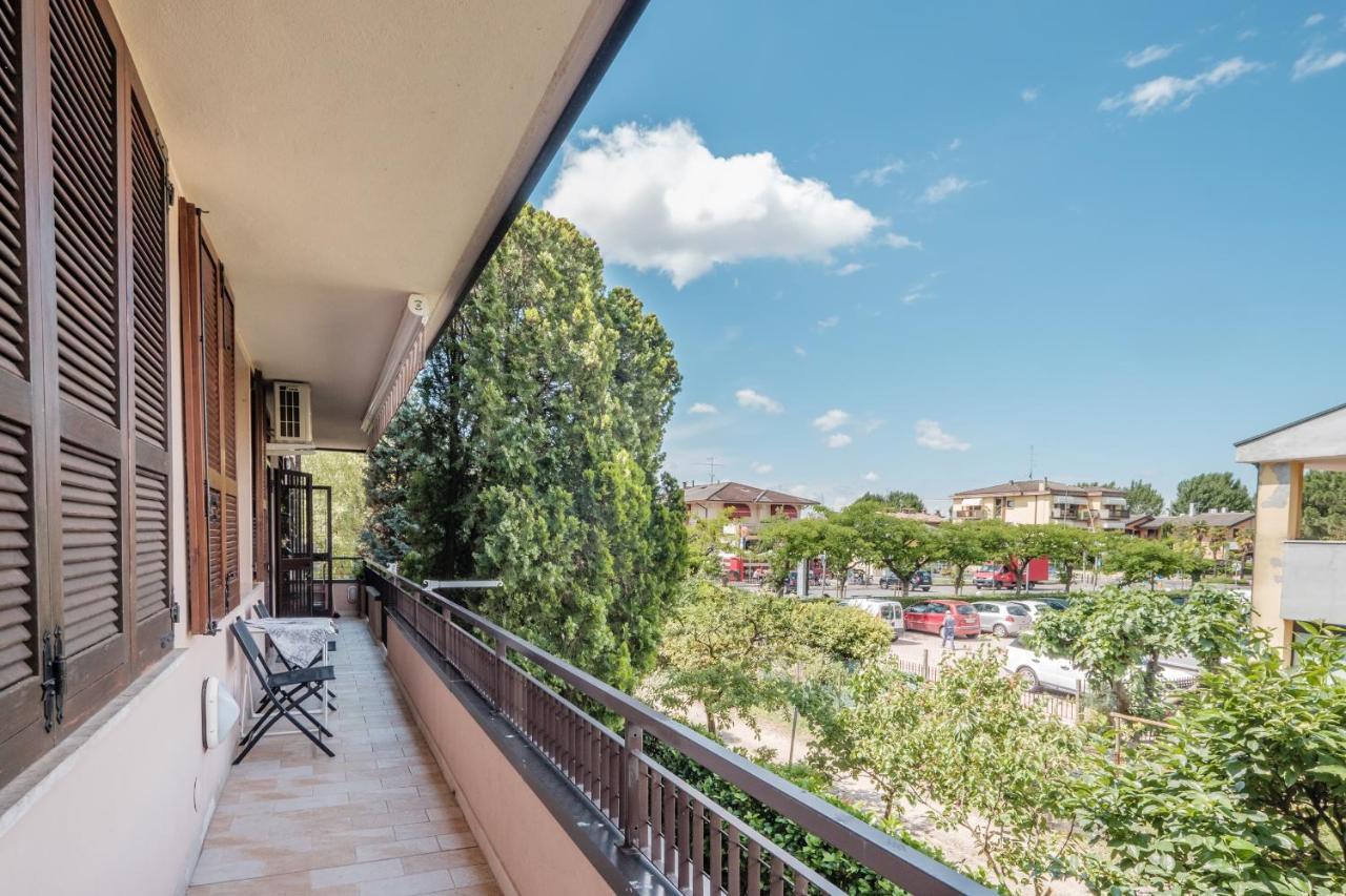 Casa Lugana 9 - Monolocale Con Piscina Fronte Lago Сірміоне Екстер'єр фото