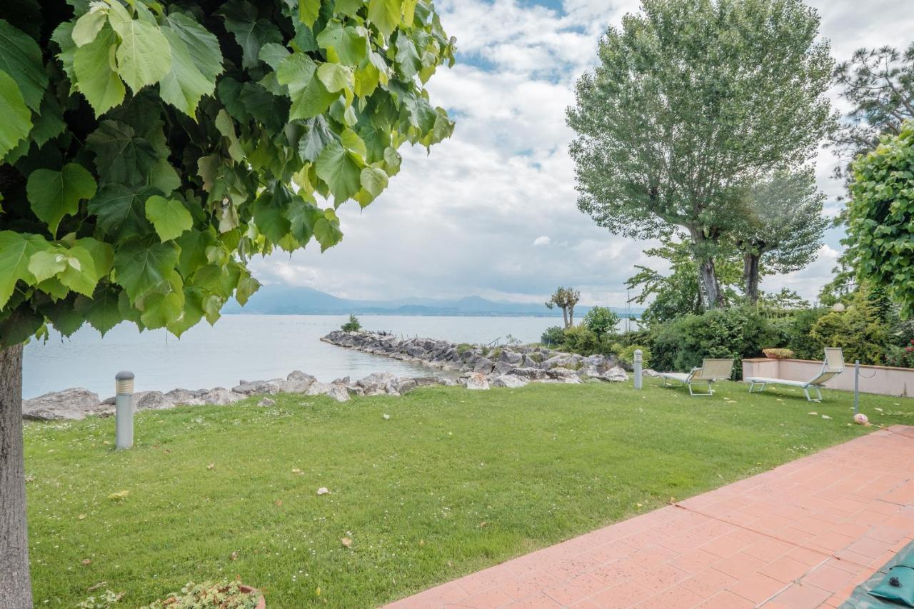 Casa Lugana 9 - Monolocale Con Piscina Fronte Lago Сірміоне Екстер'єр фото